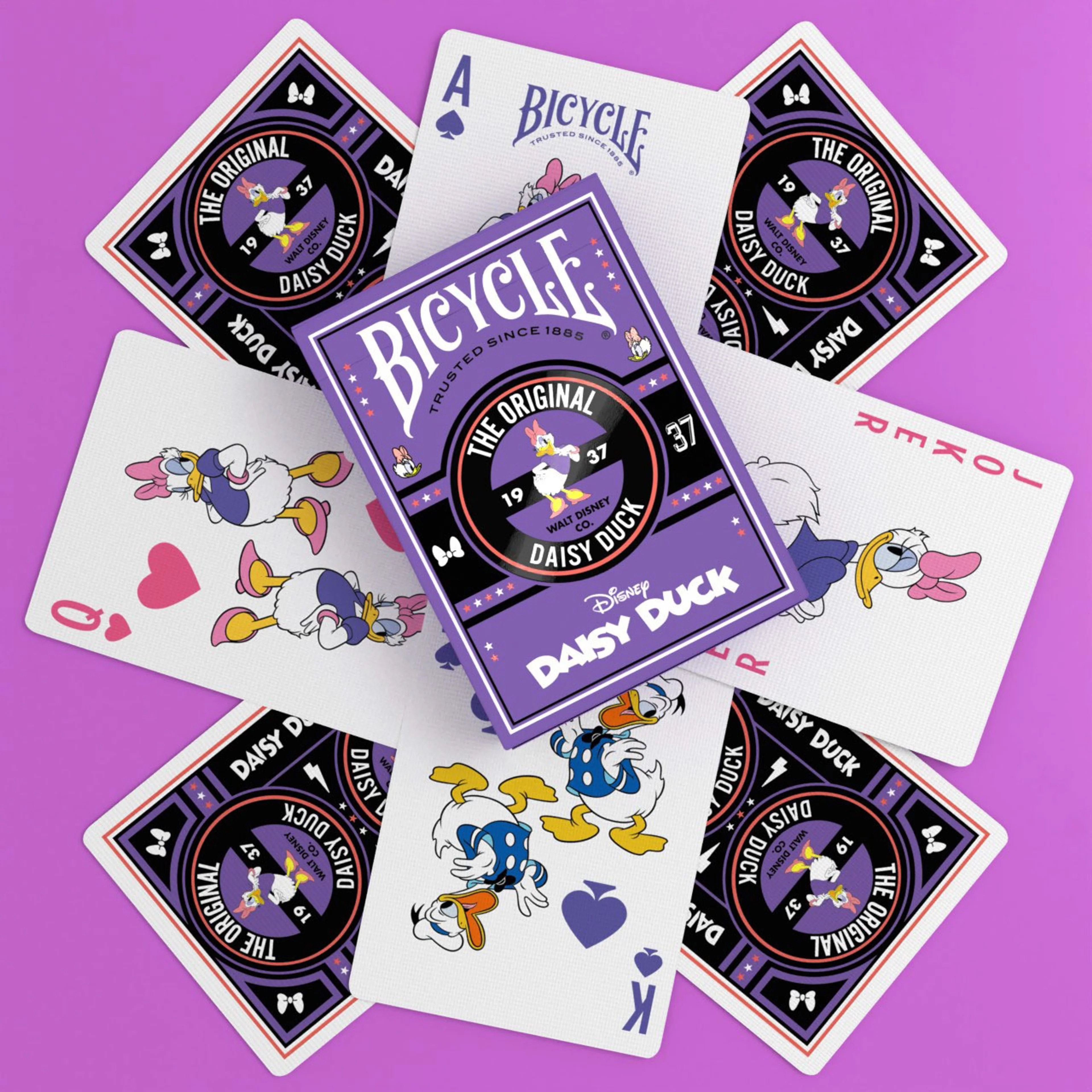 Bicycle® Disney Daisy Duck Playing Cards - Image 5